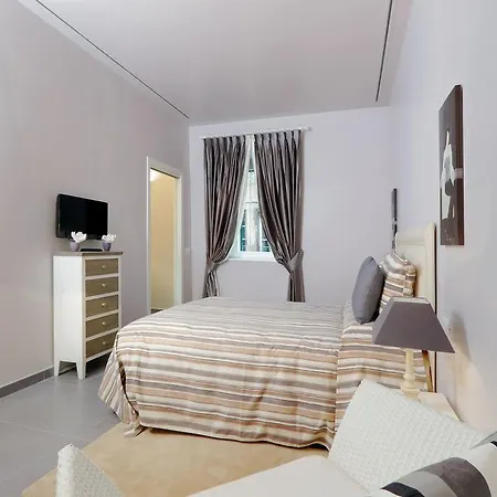 Residenza Romana Zucchelli Apartment *